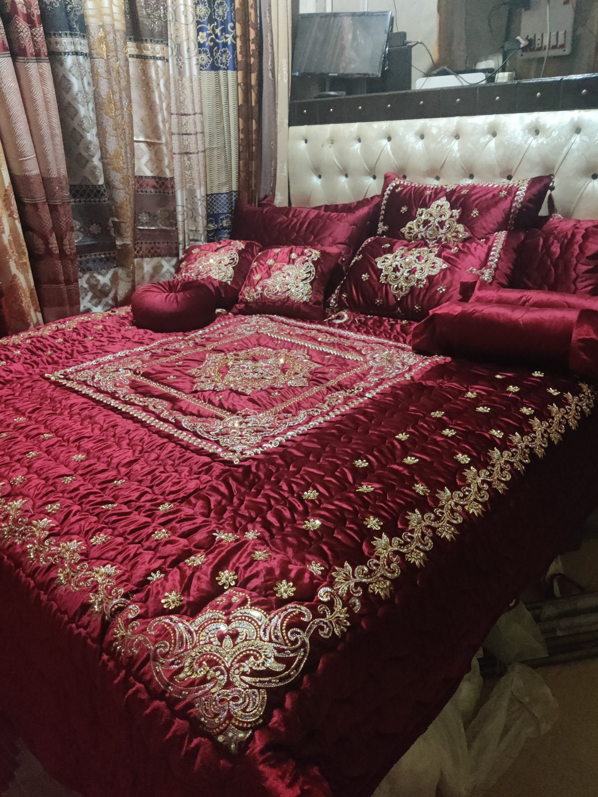 13PC Velvet Embroidered Cut Dana Comforter Set ABBA0 - MAROON