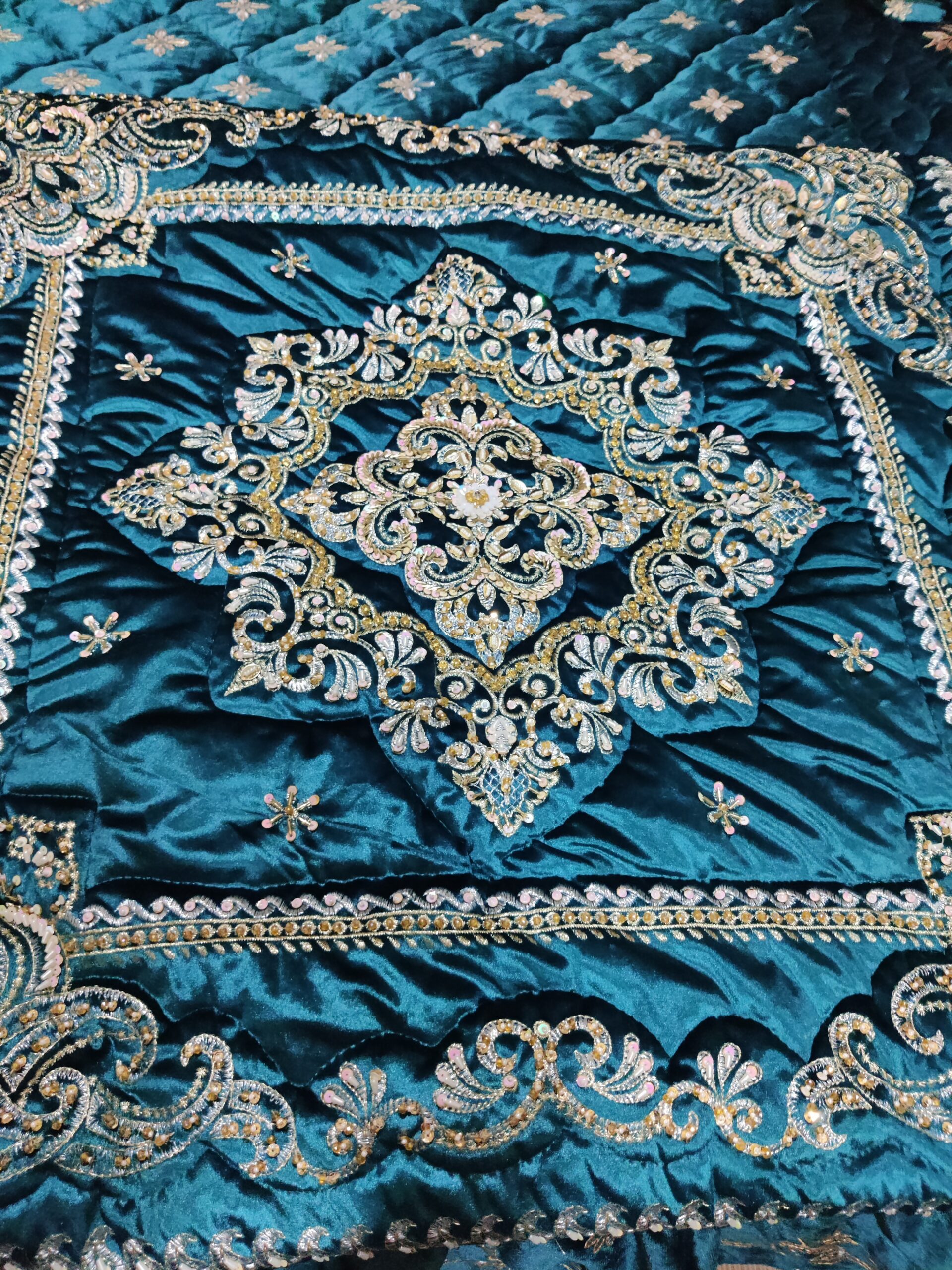 13PC Velvet Embroidered Cut Dana Comforter Set ABBA0 - ZINC - Image 4