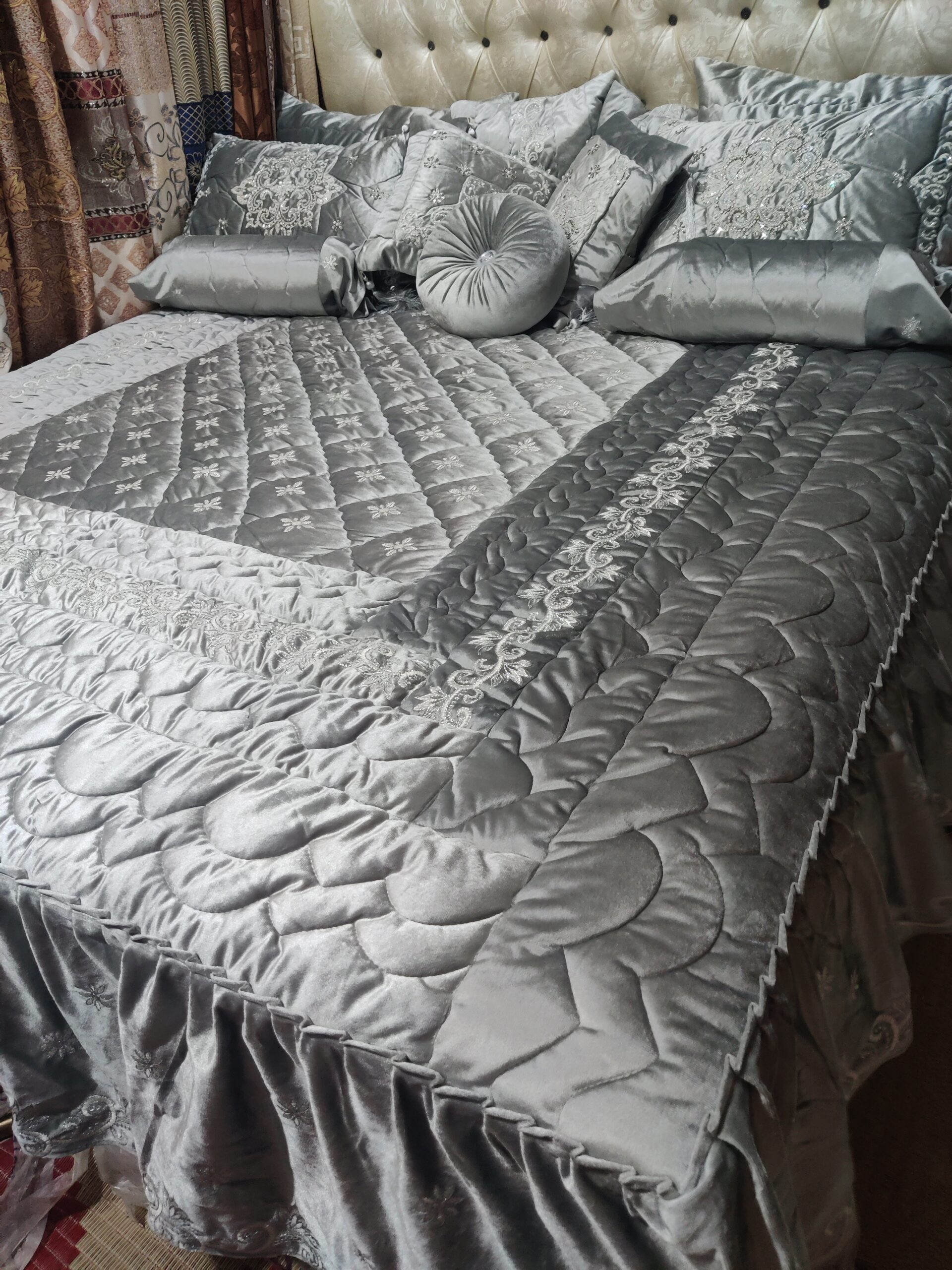 13PC Velvet Embroidered Cut Dana Comforter Set ABBA0 - GREY - Image 3