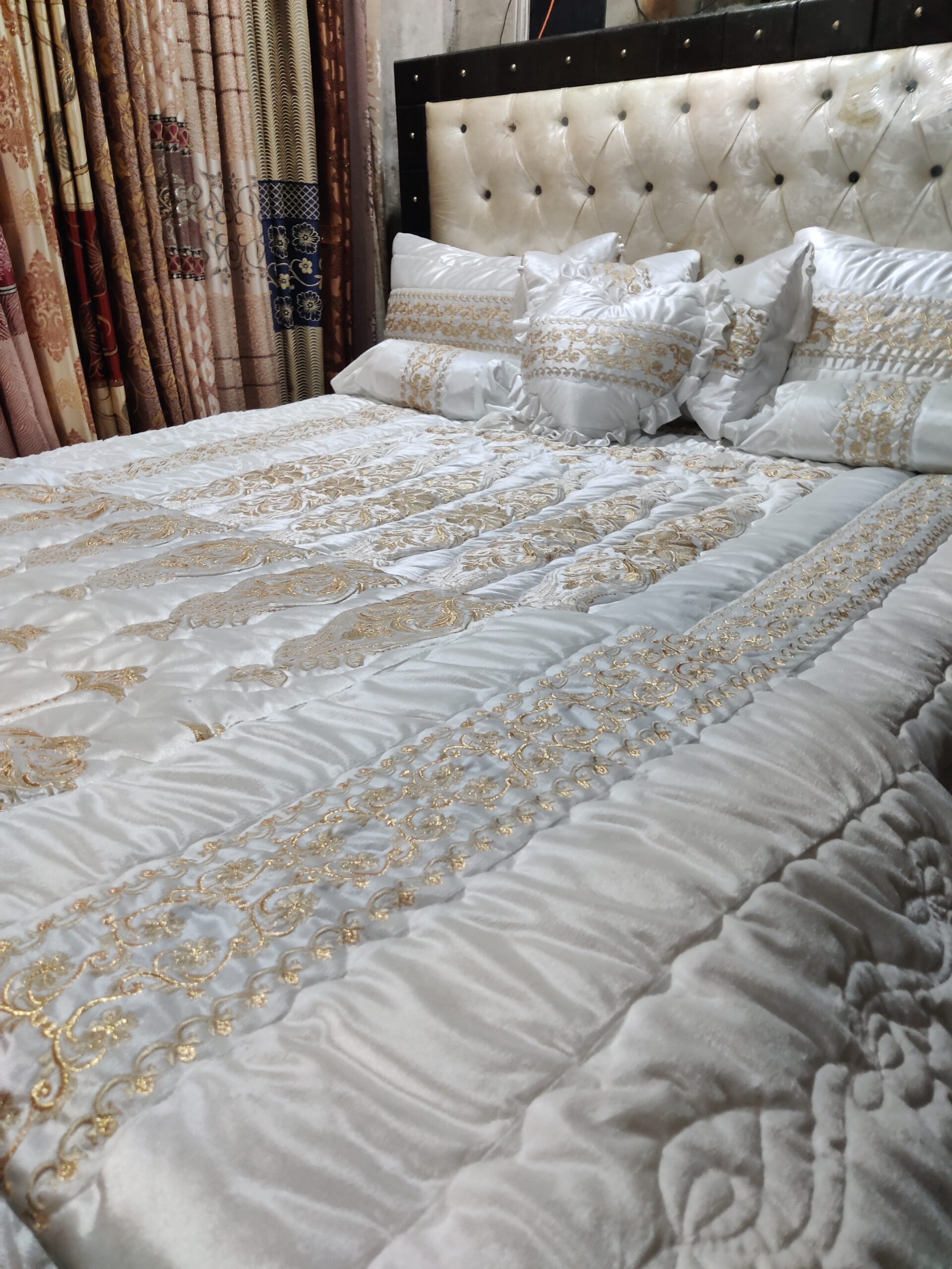 9PC Velvet Embroidered Comforter Set ABBA4- White