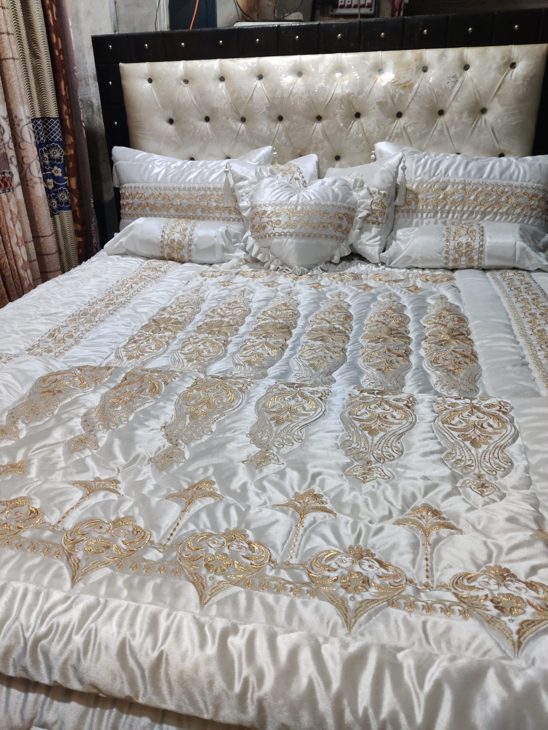 9PC Velvet Embroidered Comforter Set ABBA4- White - Image 4