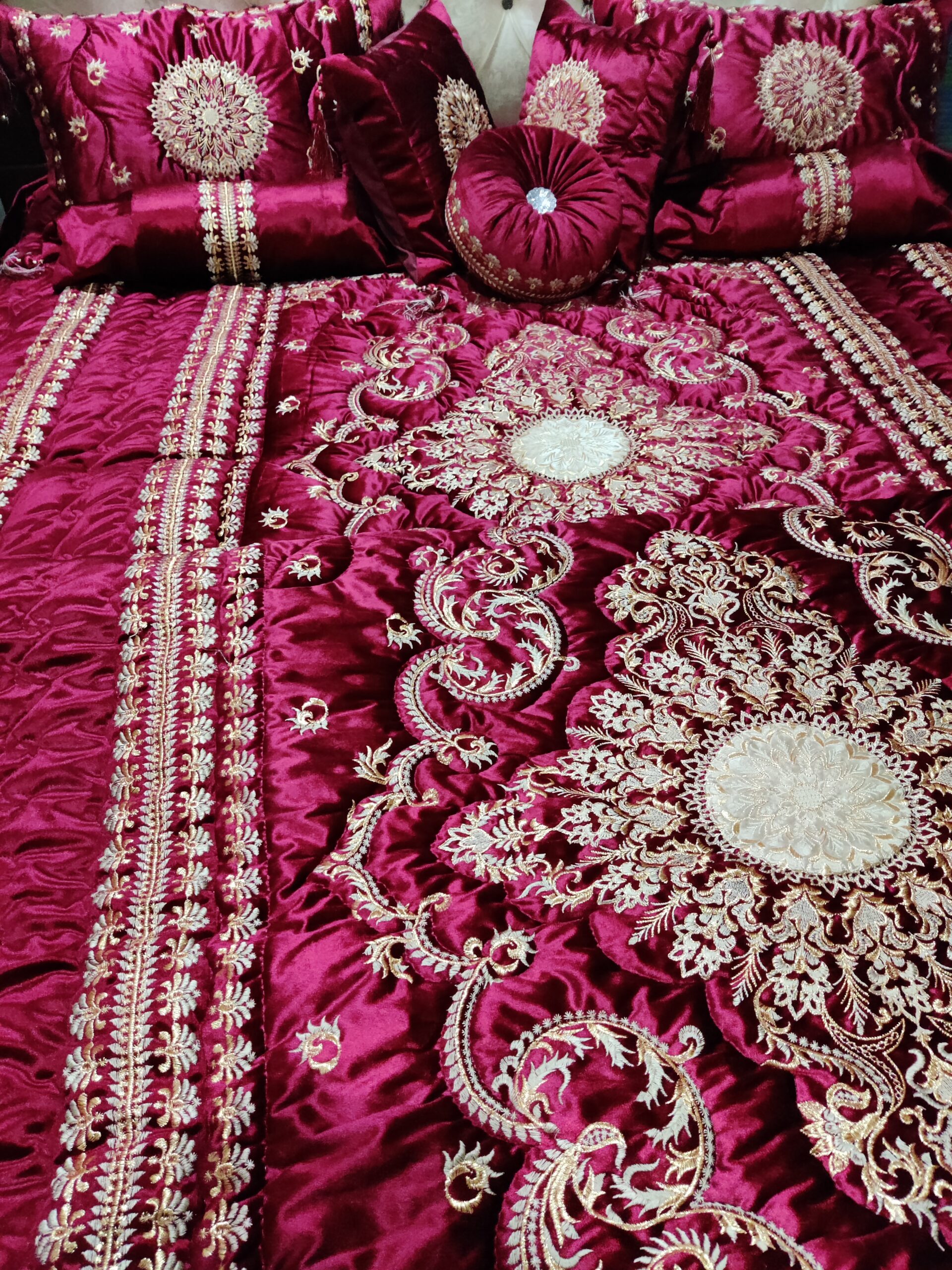 9PC Velvet Embroidered Comforter Set ABBA3- Maroon - Image 4
