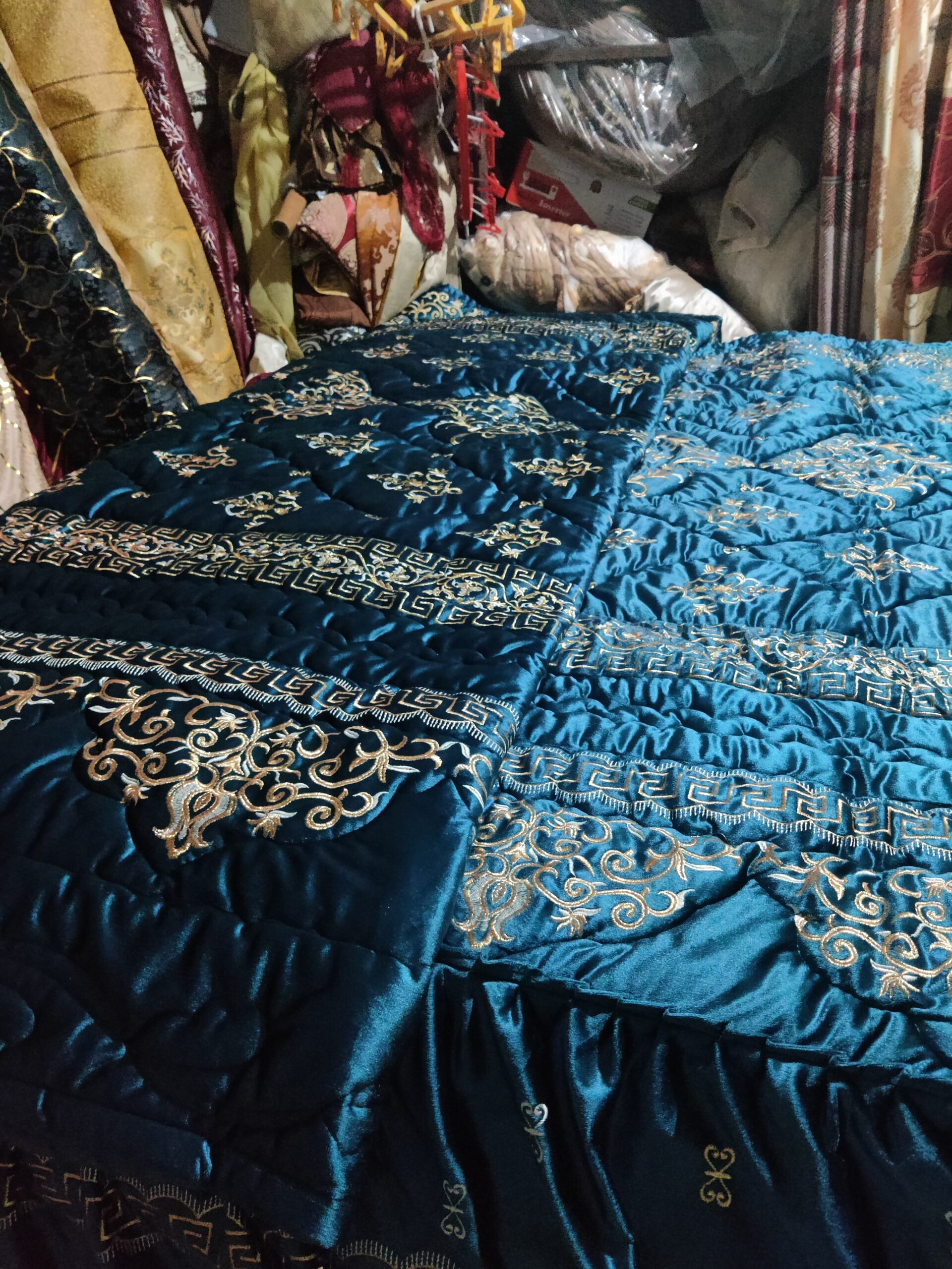 9PC Velvet Embroidered Comforter Set ABBA2- ZINC - Image 6